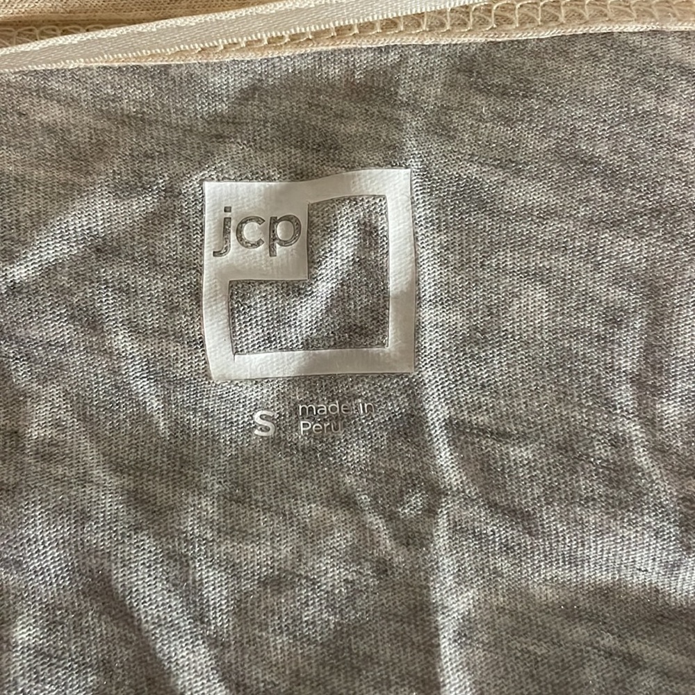 Cardigan - Picture 5 of 6